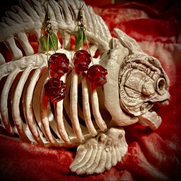 💥2 for $20!!💥🍒💀🍒 Cherry “Skull” Earrings 🍒💀🍒 - Picture 4 of 6